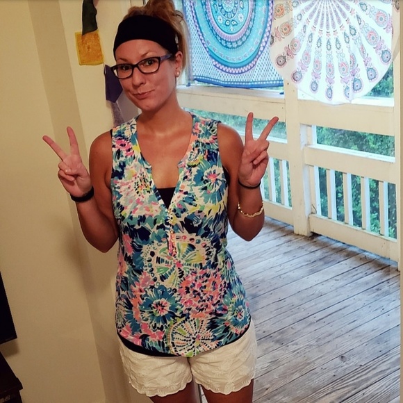 Meet your Posher, Amber - Picture 1 of 1